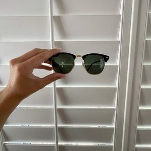 Rayban Clubmaster Black Classic